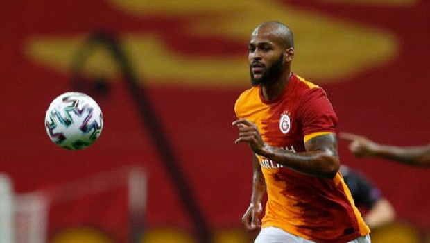 Galatasaray, Roma'nın ısrarla transfer etmek istediği Marcao hakkında son kararı verdi. Teknik direktör Fatih Terim'le bir görüşme yapan yönetim, Brezilyalı futbolcunun en azından devre arasına kadar Galatasaray'la yola devam etmesini kararlaştırdı. (Fanatik)