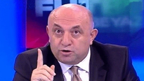 Fenerbahçe geçen hafta Beşiktaş deplasmanında 3 gol yedi, yine 3 gol yedi. Taraftar haklıdır. Göz göze gelmeyeceksin. Mahmut Uslu taraftarlarla tartışarak hata yapmış.