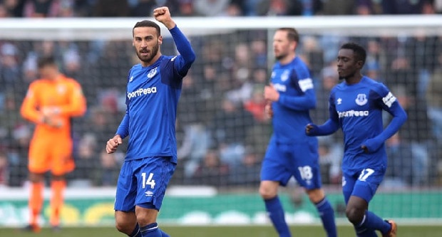Beşiktaş, Everton'da yeni sezonda düşünülmeyen Cenk Tosun için kiralama teklifi yapacak. Yöneticilerden Umut Güner bu hafta Ada'ya giderek görüşmelere başlayacak. (Takvim)