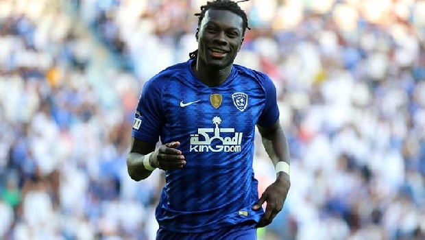 Bafetimbi Gomis, IVoltaire’den alıntı yaparak Instagram'da “Geleceği düşünmeli, geçmişi unutmalıyız” ifadelerini paylaştı. Bu sözler, Fransız yıldızın Fenerbahçe'ye yakın olduğu şeklinde yorumlandı. (Sabah)