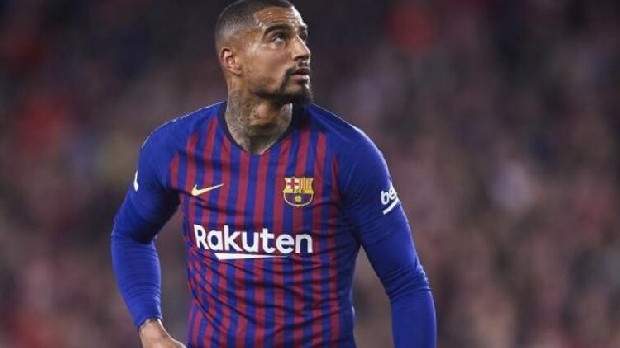Beşiktaş, önümüzdeki hafta Boateng için İtalyan kulübü Sassuolo ile masaya oturacak . Çizme basını da Siyah-Beyazlılar’ın Ganalı yıldız golcünün transferinde oldukça istekli olduğunu yazdı.. (Takvim)