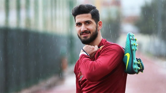 Emre Akbaba
Alanyaspor'un parlayan yıldızı Emre Akbaba'nın peşinde birçok takım var. Başakşehir ile birlikte Fenerbahçe'nin temaslarda bulunduğu biliniyor. Genç oyuncu, bu yaz takım değiştirebilir.