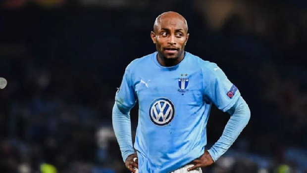 İsveç Ligi ekibi Malmö’nün Komolarlı yıldızı 29 yaşındaki ön libero Fouad Bachirou için menacerler aracılığıyla ilk temasını kuran Beşiktaş’ın, hem oyuncunun kulübü hem de temsilcisinden maliyet raporu istediği kaydedildi. (Fanatik)