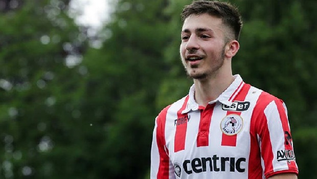 Trabzonspor'dan Rotterdam'a rest!  Halil Dervişoğlu için Hollanda'ya çıkarma yapan Karadeniz temsilcisi pazarlıklarda resti çekti. Sparta Rotterdam, genç oyuncu için 2 milyon Euro isterken, Fırtına 1 milyon Euro önerdi ve beklemeye geçti. (Fanatik)
