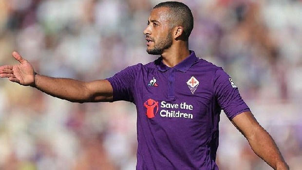 Beşiktaş'ın da transfer listesinde yer alan Vitor Hugo'nun durağı belli oldu. Tecrübeli savunma oyuncusu eski takımı Palmeiras'a imza atmak için Brezilya'ya gitti.
