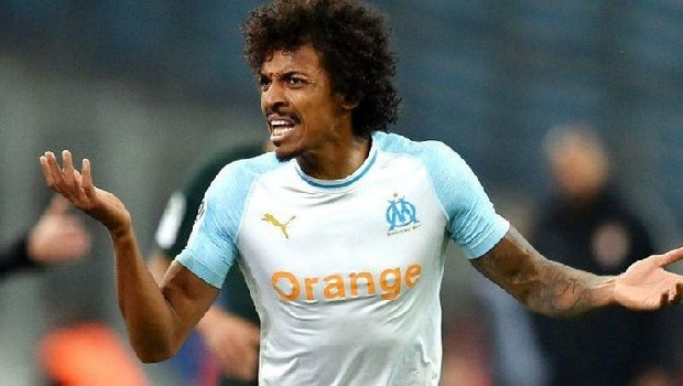 Fenerbahçe'nin transfer etmek istediği Luiz Gustavo'nun kesinlikle Süper Lig'e gelmeyeceği belirtildi. (Akşam)