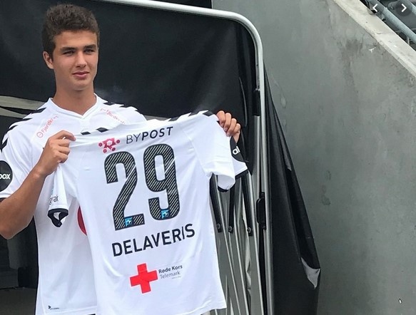 Genç futbolcunun takımın diğer bir Norveçli oyuncusu Alexander Sörloth ile aynı menajerlik şirketine bağlı olması da Trabzonspor için bu transferde diğer bir avantaj olarak öne çıkıyor.

AVRUPA'NIN DEVLERİ PSG VE MANCHESTER CITY'NİN DE RADARINDA
Alexander Sörloth'un bordo-mavili takımın formasını giymesi, bu oyuncunun transferinde menajerlik şirketi ile kurulan yakın ilişkiler Trabzonspor'un lehine olsa da Delaveris’in performansı Avrupa devlerinin de dikkatini çekmiş durumda.

Bonservisinin olmaması nedeniyle transferi daha da cazip hale gelen 'genç vikinge' Paris St. Germain ve Manchester City gibi iki dev kulübün yanı sıra Hoffenheim da talip oldu.