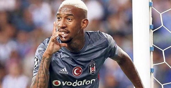 Oyuncunun tüm haklarını elinde bulunduran Benfica, yeni sözleşmeye 21 milyon Euro satış maddesi koymuştu. Kimi kaynaklar ise bu rakamın 25 milyon Euro'ya kadar çıktığını söylüyor.