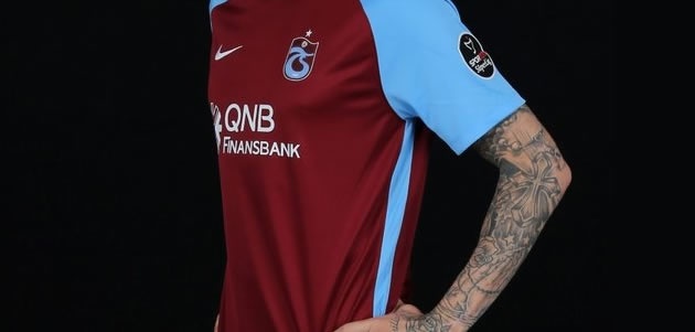 Trabzonspor Başkanı Ahmet Ağaoğlu'nun "Benim bütçem Sosa'nın maliyetini karşılayacak düzeyde değil" demesinin ardından Arjantinli yıldız Beşiktaş'ın gündemine geldi.