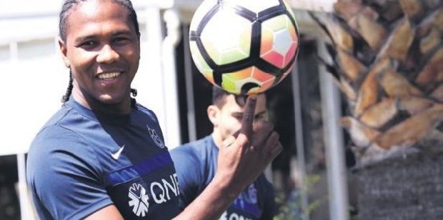 Aslan’ın listesine aldığı Rodallega’nın temsilcisi Fatih İlek: Galatasaray, Şampiyonlar Ligi’nde oynuyor ve başında Fatih Terim var. Her santrfor Galatasaray’a gelmek ister. (Ajansspor)