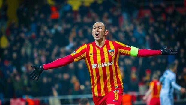 UMUT BULUT (KAYSERİSPOR)