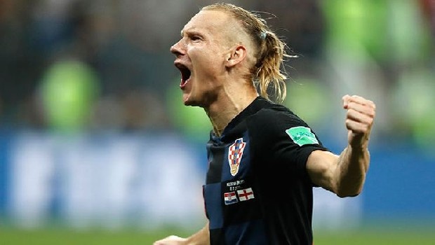 Radio CRC’de yer alan habere göre; PSG’nin Sportif Direktörü Antero, Paris’e davet ettiği Vida’nın menajeriyle bir ön görüşme bile yaptı. İngiltere’den Mirror gazetesi, West Ham’ın Beşiktaş’a teklifini ve Siyah-Beyazlılar’ın onlardan talep ettiği rakamı okuyucularına duyurdu. Habere göre West Ham, 20 milyon poundluk bir öneri sundu. Ancak Beşiktaş, oyuncusunu 22 milyon poundun altında bir rakama satmayacağını İngiliz kulübüne iletti. Pazarlıklar devam ediyor.