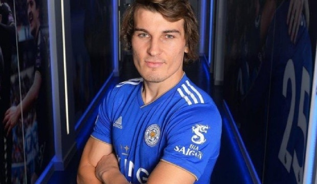 Fenerbahçe'nin Çağlar Söyüncü'yü transfer etmek için yaptığı girişimlerin sonuçsuz kaldığı iddia edildi. (Leicestershire)