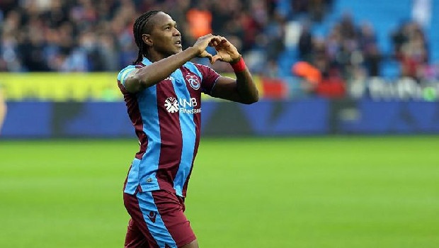 Olimpia takımına söz veren Hugo Rodallega, Fenerbahçe'nin teklifinden sonra geri adım attı.