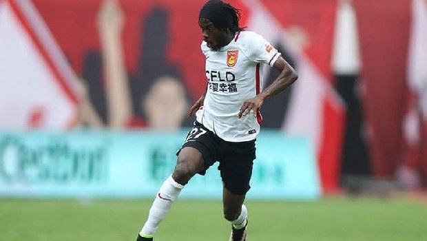 Gervinho'nun, Drogba'nın anlatımlarından etkilenerek Fatih Terim için Galatasaray'ı istediği öne sürüldü. (Sabah)