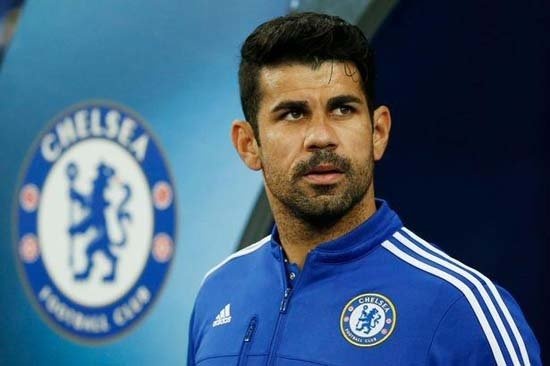 DIEGO COSTA
Rayo Vallacano takımında kiralık oynadıktan sonra kulübü Atletico de Madrid'e geri döndüğü dönemde Beşiktaş'ta oynaması için cazip bir teklif aldığını hatırlatarak, "Her şey yolunda gidiyordu, taraflar anlaşmıştı. Ciddi bir sakatlık geçirmem bu transferin olmasını engelledi. 2011 yılında Türkiye'ye (Beşiktaş) transfer olmam an meselesi iken ani bir sakatlık geçirdim ve takımda kaldım. Yani Tanrı benim Siyah-beyazlı kulüpte futbol oynamamı istemedi