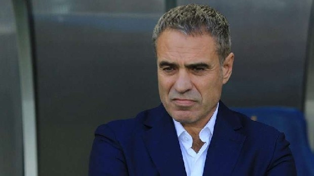 Ersun Yanal’ın yönetiminde 2003-2004 sezonunda Gençlerbirliği UEFA Kupası‘nda sırasıyla Blackburn Rovers, Sporting Lizbon ve Parma’yı eleyerek çeyrek finale çıkmış; çeyrek finalde o sezonun UEFA Kupası şampiyonu Valencia’ya ikinci maçta uzatma bölümünde yediği golle elenmiştir. O sene kupayı kaldıran Valencia CF’yı turnuva boyunca yenmeyi başarabilen tek takım Ankara’da 1-0’lık sonuçla Gençlerbirliği oldu

Ersun Yanal yönetiminde Gençlerbirliği 2002-2003 ve 2003-2004 sezonlarında Türkiye Kupası’nda finale çıkmış olmasına rağmen iki finali de Trabzonspor’a kaybetmiştir.