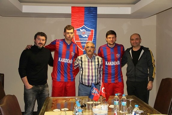 Tudor, forvet takviyesi için de Süper Lig'den bir isimle temas halinde. Karabükspor'da birlikte çalıştığı Seleznyov'a kanca atan Udinese, Akhisarspor'la pazarlık masasına oturmaya hazırlanıyor.
