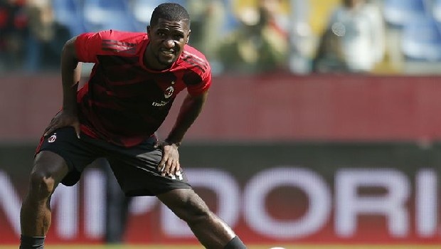 Stoper arayan Beşiktaş, sözleşmesi 2019 Haziran’ında sona erecek olan Kolombiyalı stoper Zapata için Milan ile temasa geçti. Diğer aday ise Huesca’nın Portekizli stoperi Ruben Semedo. 24 yaşındaki oyuncunun bonservis ücreti de oldukça uygun... (Takvim)