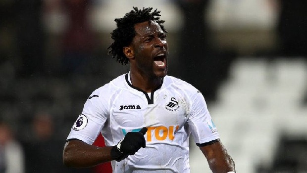 Wilfried Bony ile görüşen Trabzonspor, Fildişili golcü ile sıkı bir pazarlığa girdi. Transferin önündeki en büyük engel ise Bony'nin istediği imza parası. (Fanatik)