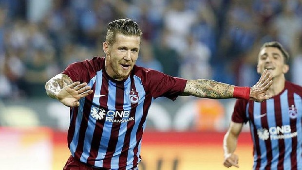 Devrede gönderilmesi planlanan Kucka, Onazi ile Sosa sakatlanınca kıymete bindi. Yönetim, Parma ile görüşen Slovak orta saha oyuncusunu takımda kalmak için ikna etmeye çalışıyor. (Fanatik)