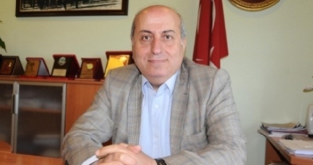 Cahit Erdem kimdir?
Amatör Spor Kulüpleri Federasyonu Trabzon Şube Başkanı olan Cahit Erdem 1961 yılında dünyaya geldi. KTÜ Mimarlık ve Mühendislik Fakültesi İnşaat Bölümünden mezun oldu. Sporun içerisinde her zaman yer alan Erdem İnşaat Mühendisi’dir.