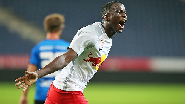 Transferde genç oyunculara yatırım yapmaya devam eden Trabzonspor'un son gözdesi Salzburg'un 20 yaşındaki stoperi Mahamadou Dembele oldu. (Fotospor)