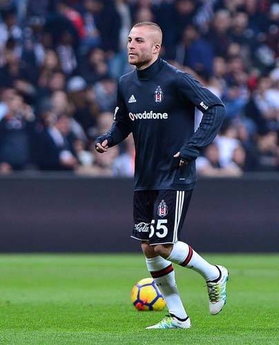 2- Gökhan Töre - Beşiktaş - Güncel Piyasa Değeri: 3 milyon Euro - Düşüş: 11 milyon Euro