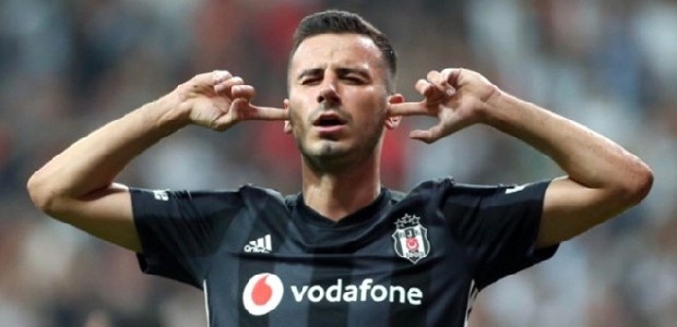 Beşiktaş’tan kendisine Çin’e gitmesi için yapılan mobingten rahatsız olan Oğuzhan’dan sürpriz bir hamle geldi… Beşiktaş kaptanı kendisini daha önce defalarca isteyen Fenerbahçe’ye adeta mavi boncuk dağıttı. Aziz Yıldırım döneminde aracılar vasıtasıyla getirilen teklifleri hiç dinlemeyen Oğuzhan bu kez aynı aracılara, “anlaşırlarsa gelirim” demeye başladığı bildirildi.