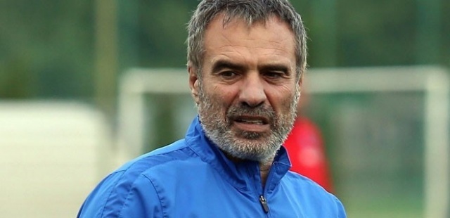 Spor Toto Süper Lig'de kötü gidişe bir türlü son vermeyen Bursaspor'da hareketli saatler yaşanıyor. Dün akşam deplasmanda Galatasaray'a 5-0 mağlup olan Yeşil Beyazlı takımda teknik direktör Paul Le Guen'in geleceği tartışılıyor.