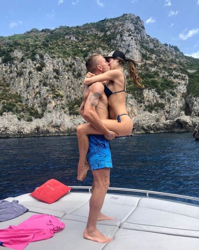 Lazio'nun golcüsü Ciro Immobile'nin eşi Jessica Melena'nın Instagram hesabından yaptığı paylaşım sosyal medyayı salladı.