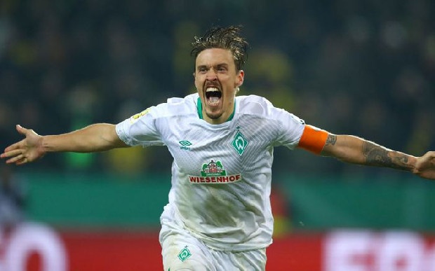 Fenerbahçe golcü transferi için harekete geçti. Max Kruse’ye yaptığı teklif için yanıt bekleyen Fenerbahçe, Atletico Madrid’li Kalinic’i kiralamak için de girişimlere başladı. Yönetimin hedefi, iki golcüyü birden kadroya katmak. (Fanatik)