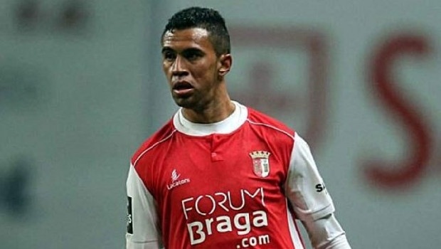 Vida'nın yanına iyi bir defans arayan Beşiktaş, Braga'da oynayan Pablo ile anlaşmak üzere. (Akşam)