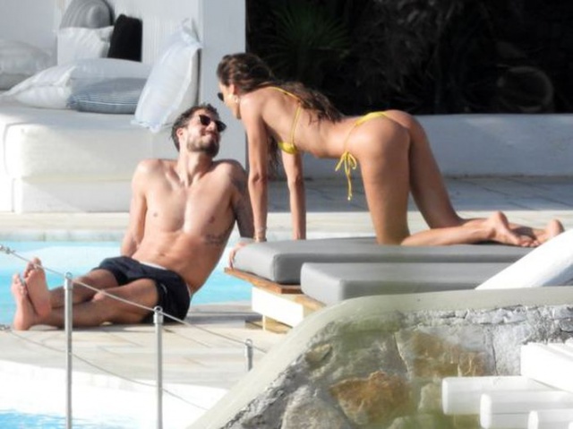 Süper model Izabel Goulart ve futbolcu sevgilisi Kevin Trapp, Mykonos'ta tatilin tadını çıkarıyor