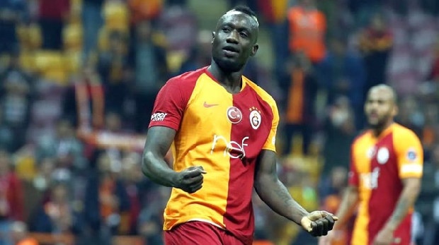 Katar'ın Al Rayyan takımı, Diagne için 9 milyon euro teklif ederken, Sarı-Kırmızılılar 13 milyon euro talep etmişti. Suudi Arabistan basınındaki haberlere göre; bu transfer askıya alındı. (Akşam)