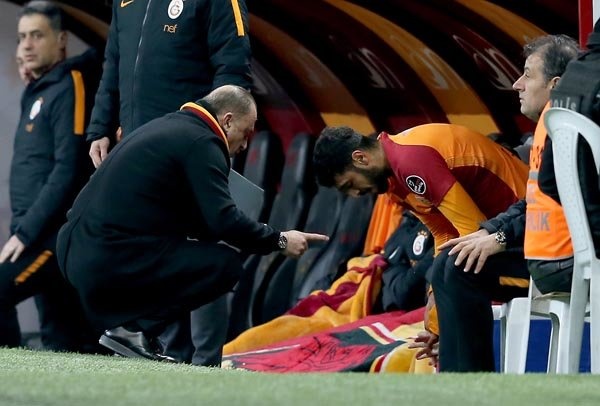 Galatasaray'da pazar günü Beşiktaş ile oynanacak çok kritik derbi öncesinde önemli bir gelişme yaşandı. (Takvim)