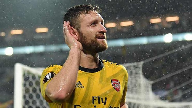 Elinde Marcao, Donk ve Ahmet Çalık’tan başka stoperi kalmayan Galatasaray’da Fatih hoca mesajı verdi, yönetim düğmeye bastı. Sarı-Kırmızılılar, Mert Çetin ve Mustafi’nin transferi için bir kez daha harekete geçiyor. (Fanatik)