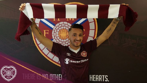 İskoçya Premier Lig ekiplerinden Hearts, Trabzonspor'un sözleşmesini feshettiği Donis Avdijaj’ı kadrosuna kattı.