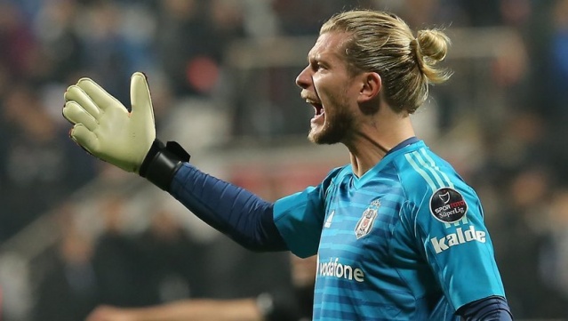 'MIGNOLET'TEN DAHA İYİ DEĞİL' 
Bir başka yorumda ise bir taraftar, "Karius, Mignolet'ten daha iyi değil. Liverpool'un Şampiyonlar Ligi'ni kazanmasına engel olmuştu" dedi.