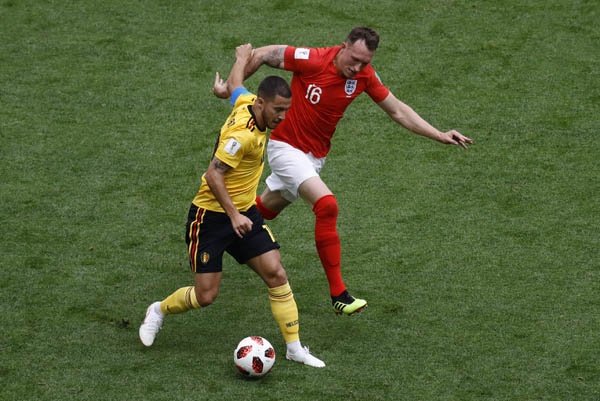 Daily Mail gazetesi, Real Madrid'e transferi çok konuşulan Hazard için Chelsea'nin belirlediği bonservis bedelini duyurdu.