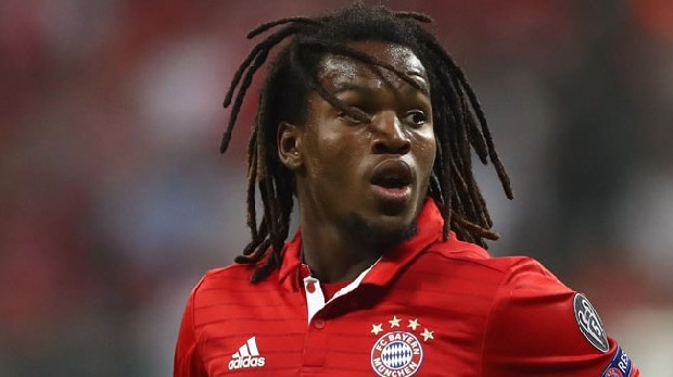 B.Münih’in 21 yaşındaki Portekizli yeteneği Renato Sanchez için eski takımı Benfica, PSG ve F.Bahçe’nin ilgisi var. Abola, en ciddi isteyenin Fenerbahçe olduğunu yazdı.