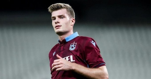 Trabzonspor sezon başında İngiltere’nin Crystal Palace takımından iki yıllığına kiralık olarak renklerine bağladığı Alexander Sörloth’un attığı goller ve yaptığı asistler sayesinde ligde Futbol Federasyonu’nun verdiği primleri kazandı.
