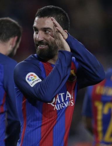 Yaz transfer döneminde ana hedef olarak Antoine Griezmann'ı belirleyen Barcelona takımı, Marca'nın yaptığı habere göre bu transfer için en az 3 oyuncu satmak zorunda.