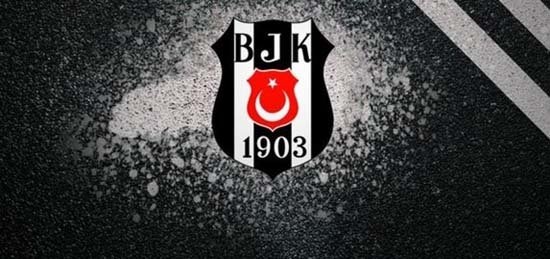 Beşiktaş'ta Galatasaray karşısında alınan 2-0'lık yenilgiyle bitime 3 hafta kala şampiyonluk yarışında rakiplerinin gerisine düşülmesi taşları yerinden oynattı. 

Yarın yapılması beklenen siyah-beyazlıların yönetim kurulu toplantısında takımla ilgili önemli kararların alınması gündeme geldi.

Bunlardan bazıları şöyle: