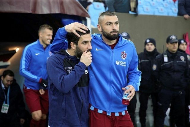 Yaptığı transferler ile Süper Lig'in devlerini gölgede bırakan Medipol Başakşehir yeni sezon öncesi kolları sıvadı.