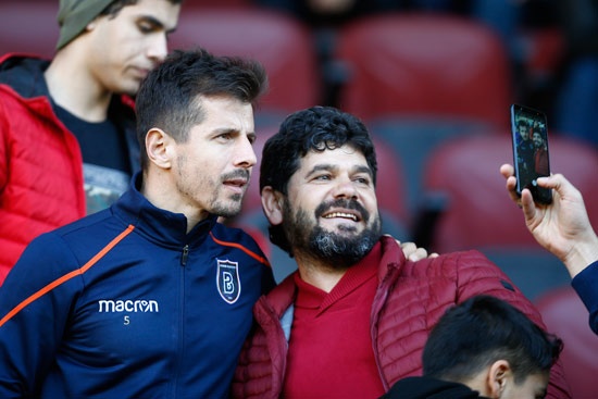 Başakşehir->
Emre Belözoğlu