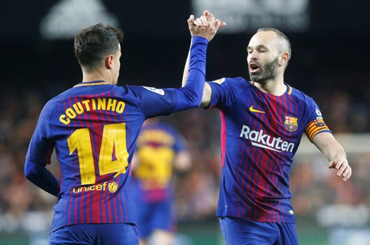 Neymar'ı olabildiğince mutlu etmeye çalıştığı öğrenilen PSG yönetiminin oyuncunun çok yakın arkadaşı olan Coutinho'yu kadroya katarak bu hedefine ulaşmak istediği iddia edildi.