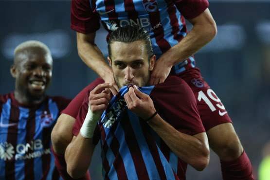 İngiliz basımnda çıkan haberlere göre; City, Bordo-Mavili ekibe 17.5 milyon poundluk (89.5 milyon lira) bir teklif sunacak. Premier Lig'de onu isteyen tek takım City değil. Arsenal ve Tottenham'ın da Yusuf u transfer listesine ekledi.