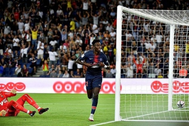 Timothy Weah - 18 - Forvet - PSG