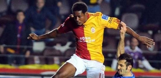 KADER KEITA
Lille'den Lyon'a: 16.8 milyon Euro
Lyon'dan Galatasaray'a: 7.5 milyon Euro
ZARAR: 9.3 MİLYON EURO